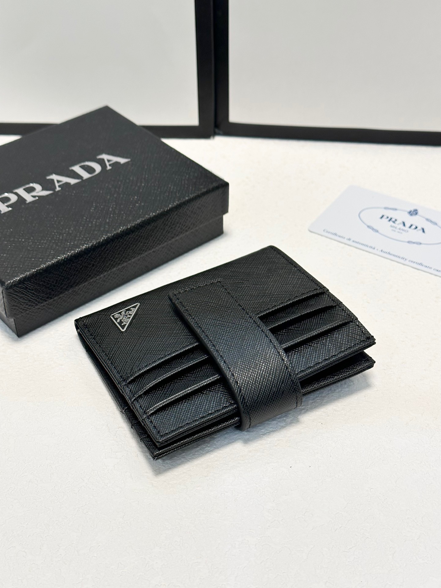 ★PRADA セール★ 2MC049★マイクログレイン　カードケ