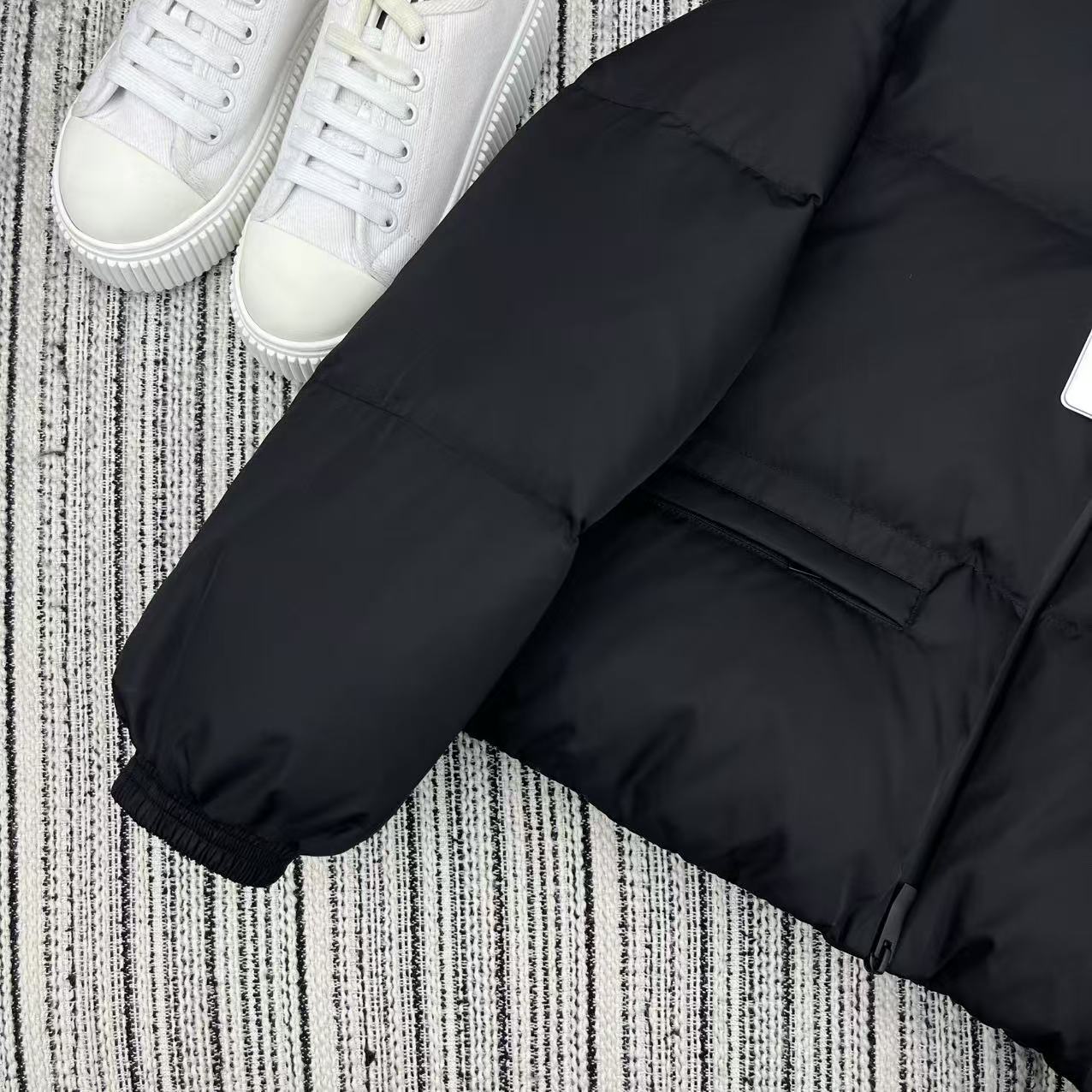 【MONCLER 公式旗艦店】モンクレール ダウンジャケット MAYA ご好評に付き再入荷！