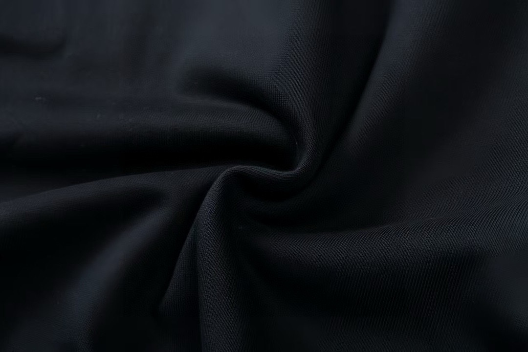 【FENDI旗艦店】フェンディ 長袖 ご好評に付き再入荷！