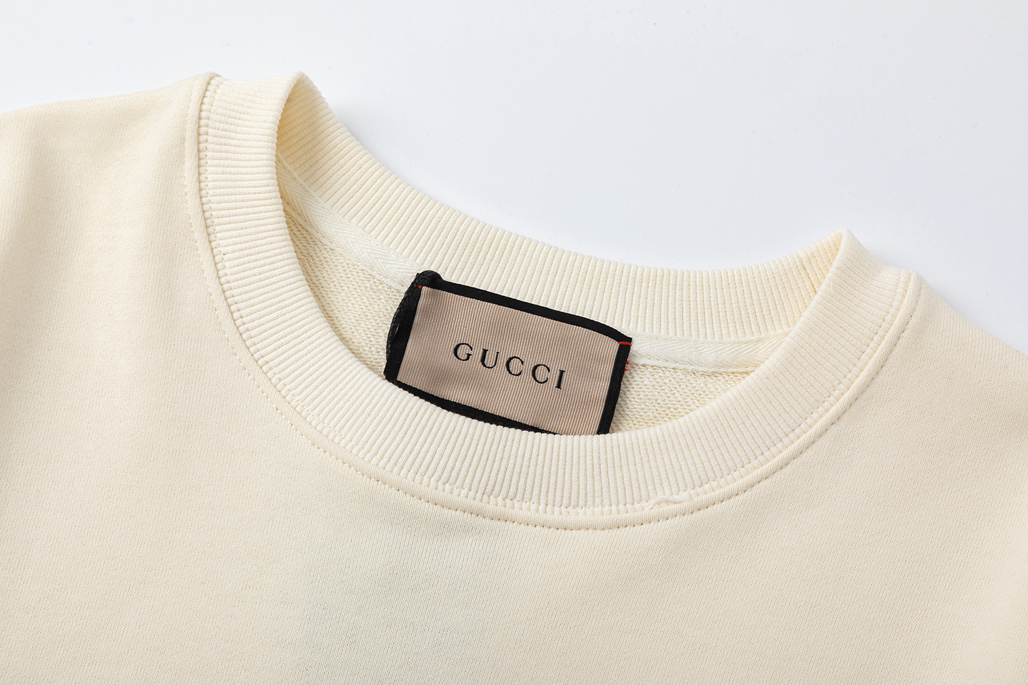 【GUCCI公式旗艦店】（グッチ）長袖 ご好評に付き再入荷！