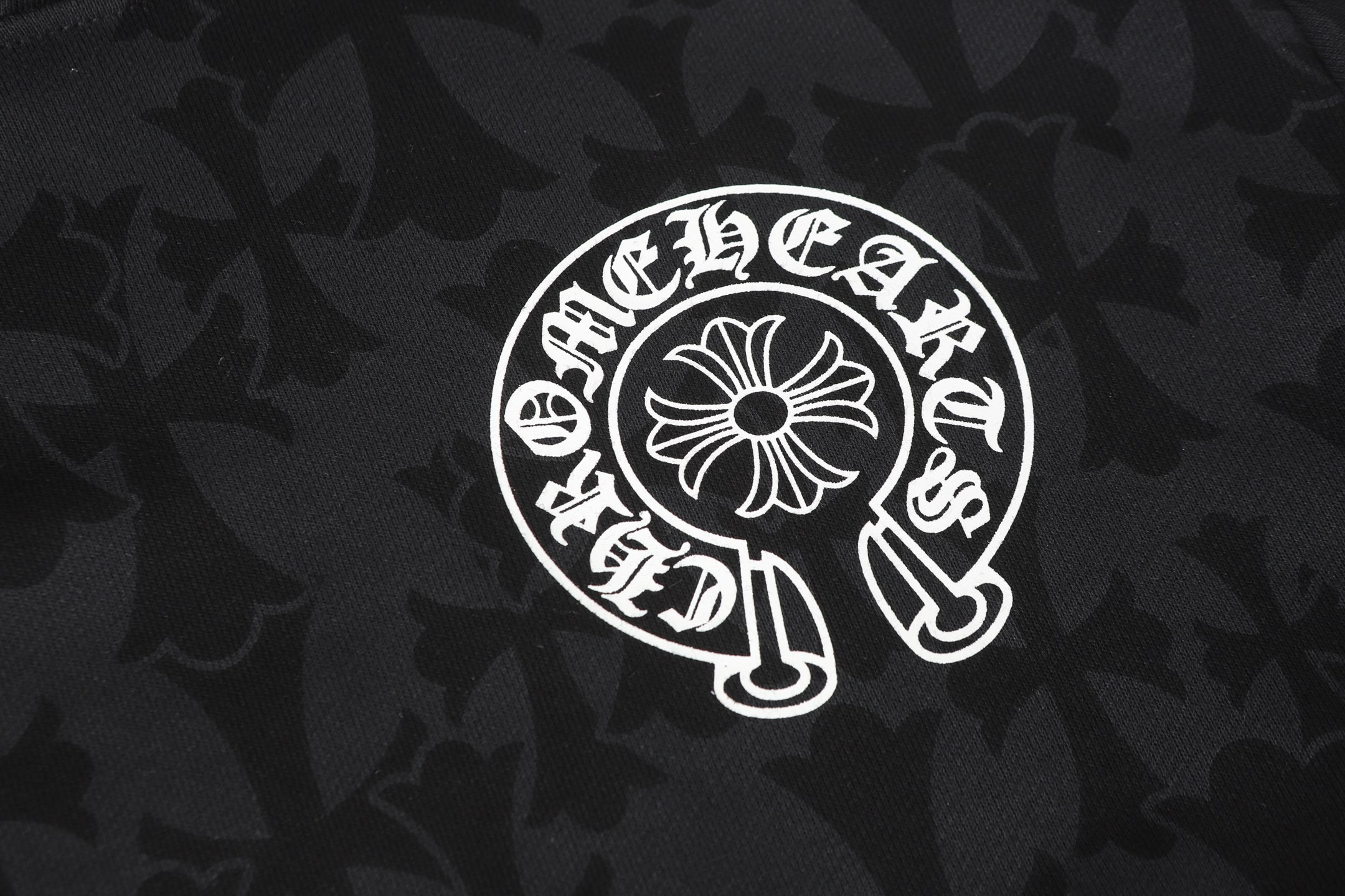 【CHROME HEARTS】パーカー