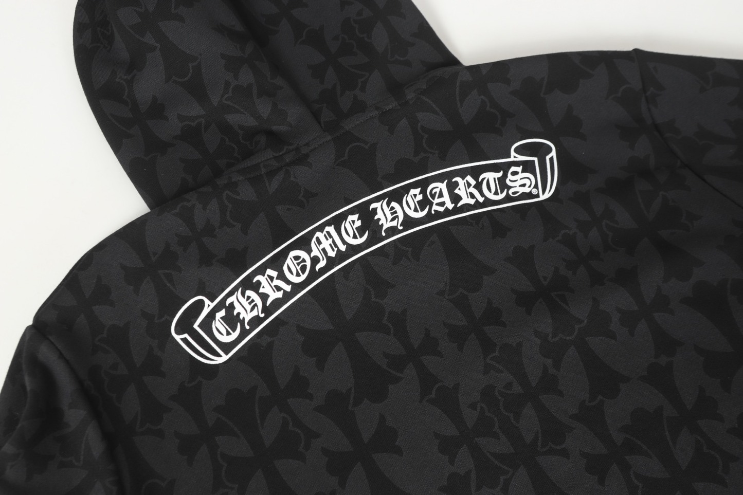 【CHROME HEARTS】パーカー