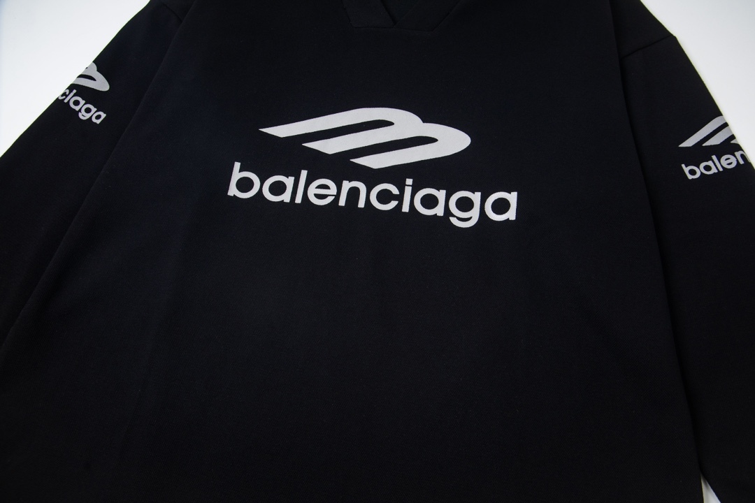 【BALENCIAGA】V ネック長袖 T シャツ