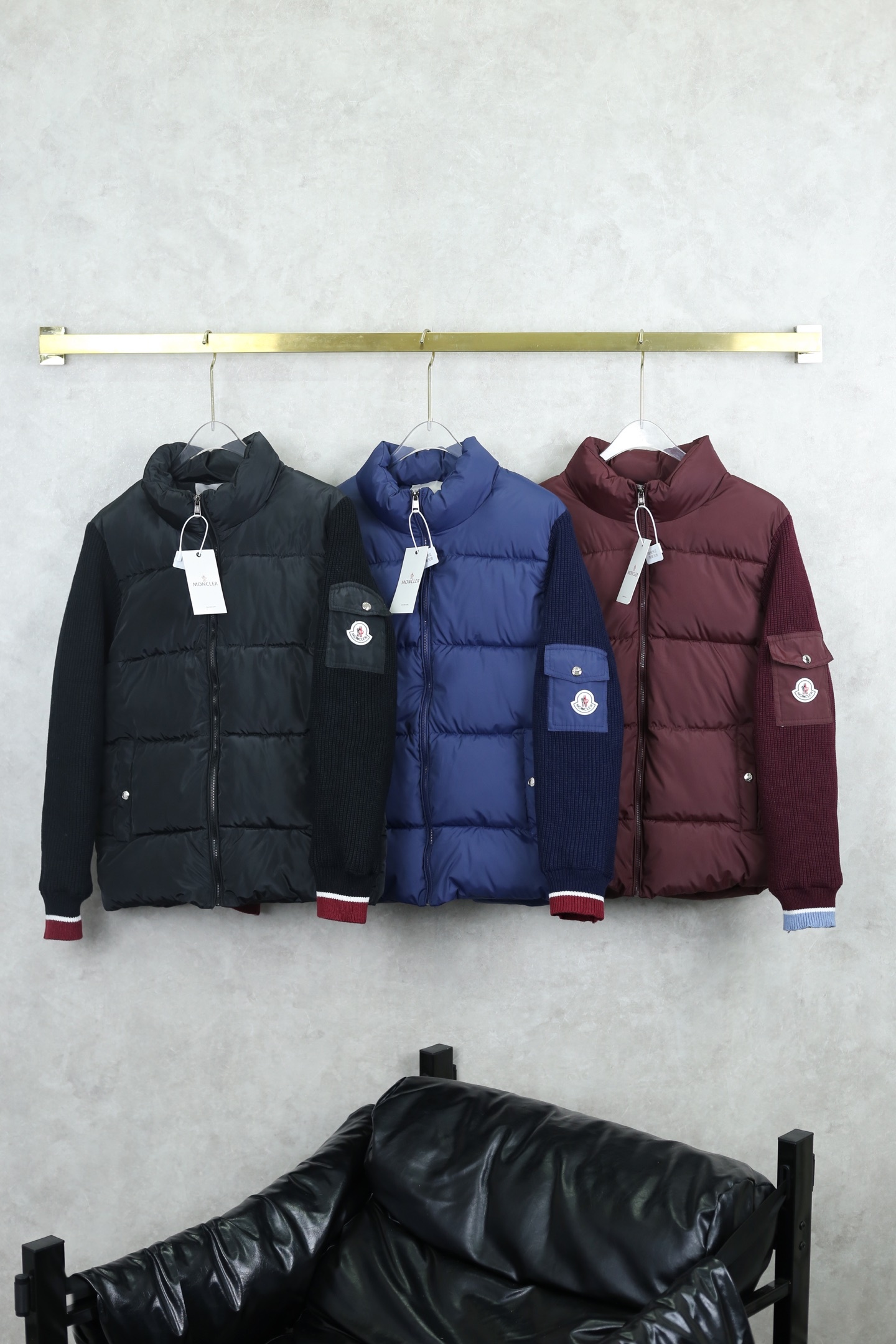 【MONCLER 公式旗艦店】モンクレール ダウンジャケット ご好評に付き再入荷！