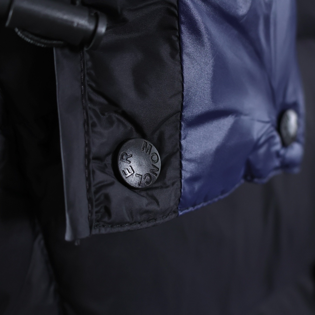 【MONCLER 公式旗艦店】モンクレール ダウンジャケット ご好評に付き再入荷！