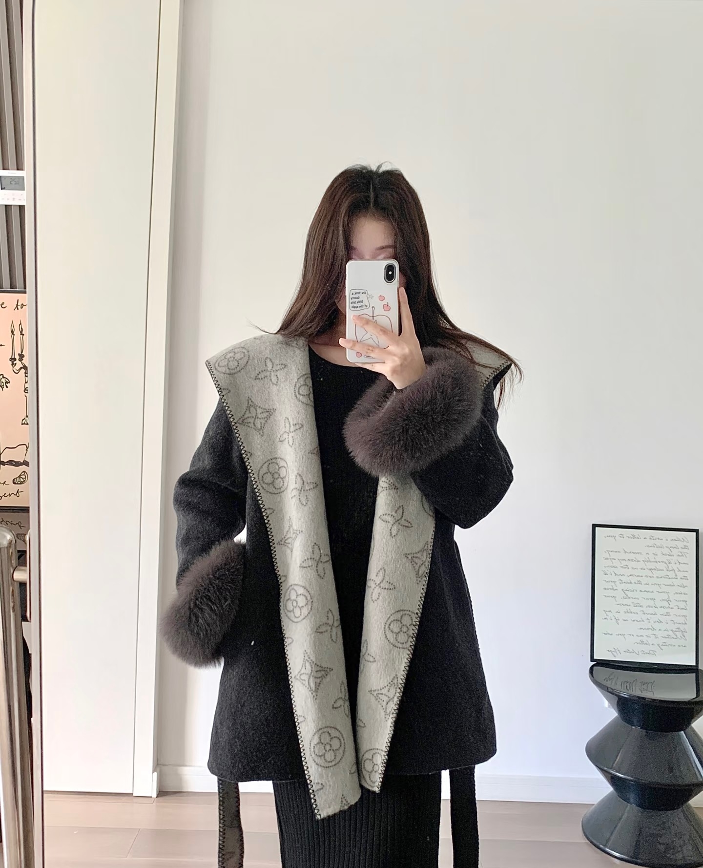 【LOUIS VUITTON旗艦店】ルイヴィトン ミドル丈のコート ご好評に付き再入荷！