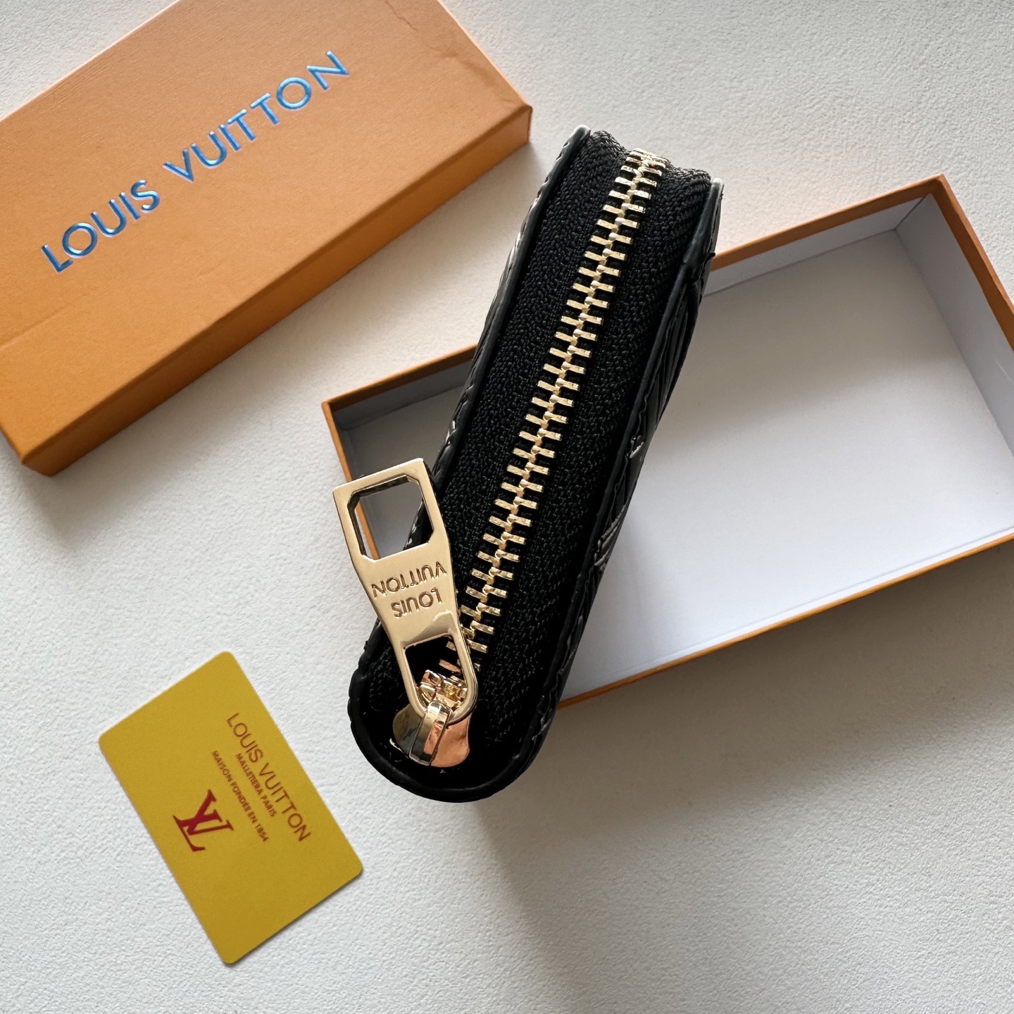 【モノグラム】Louis Vuitton LV×TM ジッピー・ウォレット