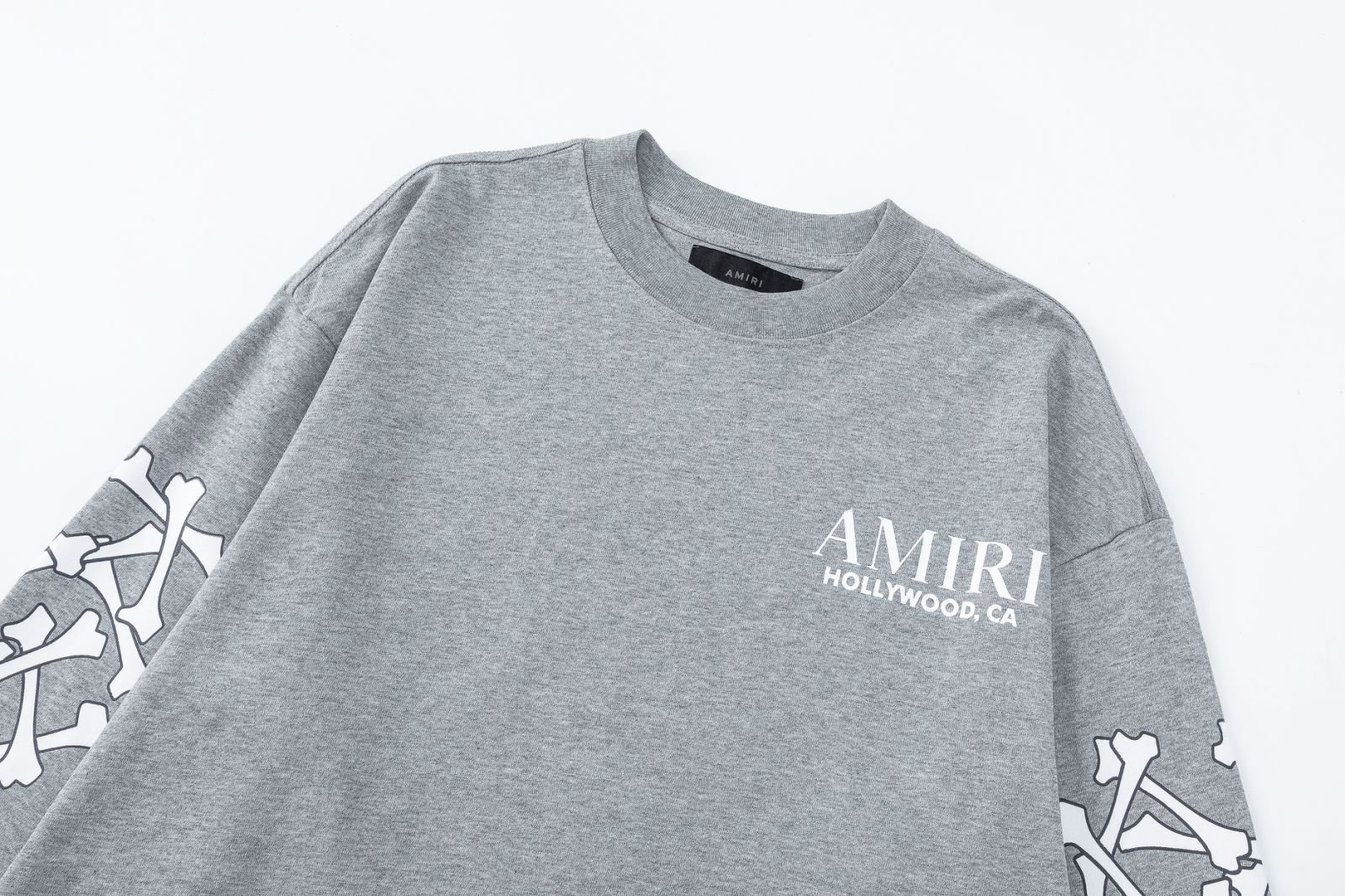 【AMIRI】丸首長袖 T シャツ