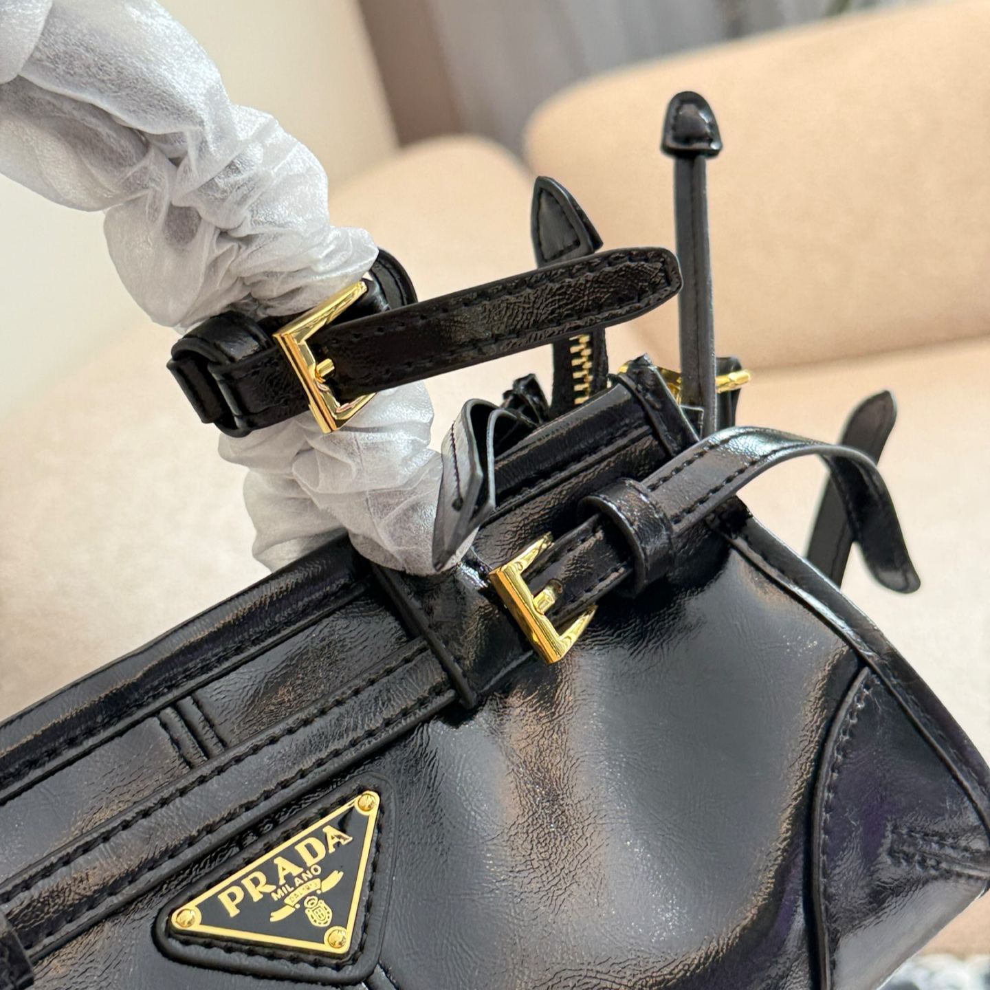 ◆PRADA◆パデッド  ロゴ ショルダーバッグ