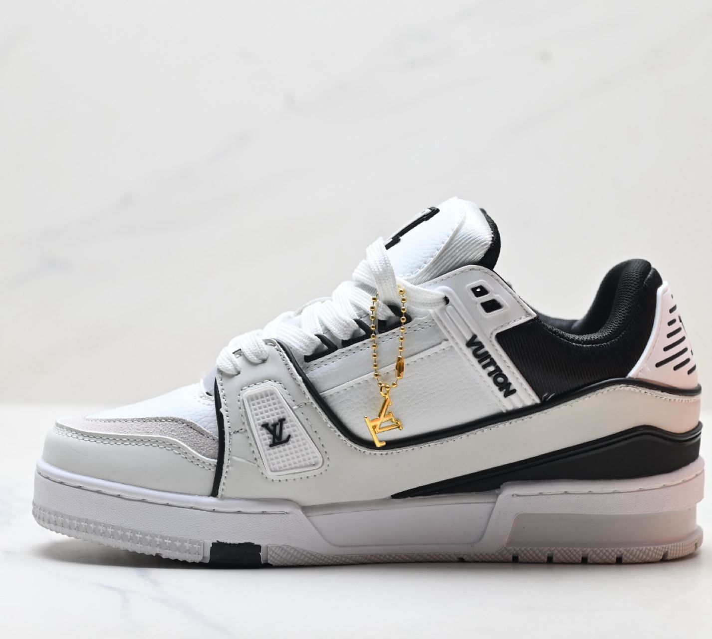 Louis Vuitton Trainer Sneaker Low 