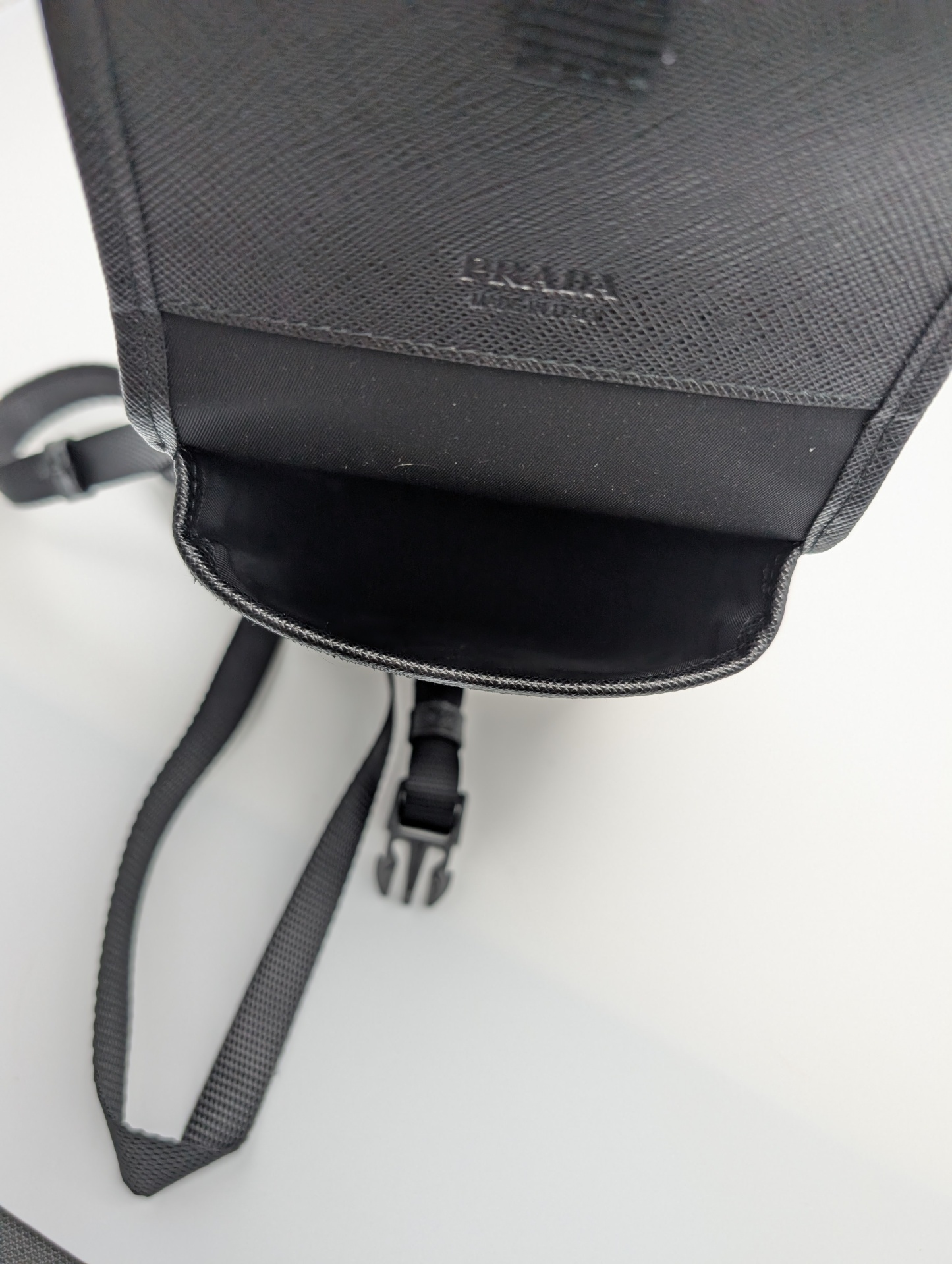 国内在庫/PRADA Re-Nylon スマホケース ポーチ ショルダーバッグ