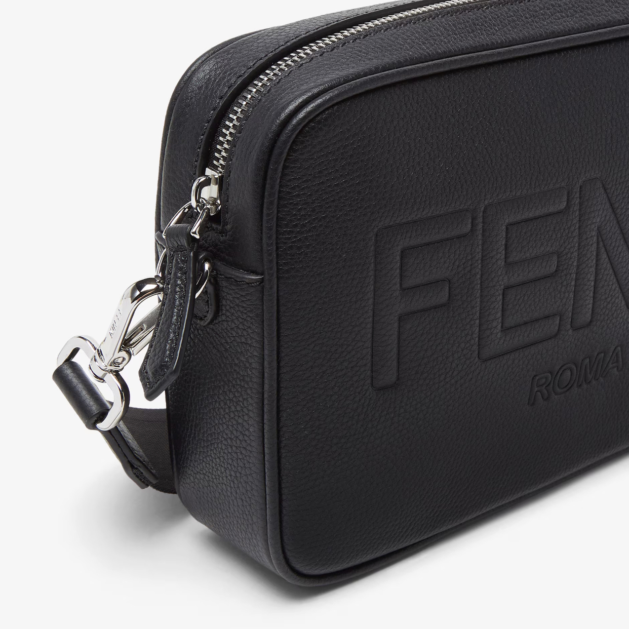 ◆FENDI ROMAカメラケース ブラックレザーバッグ