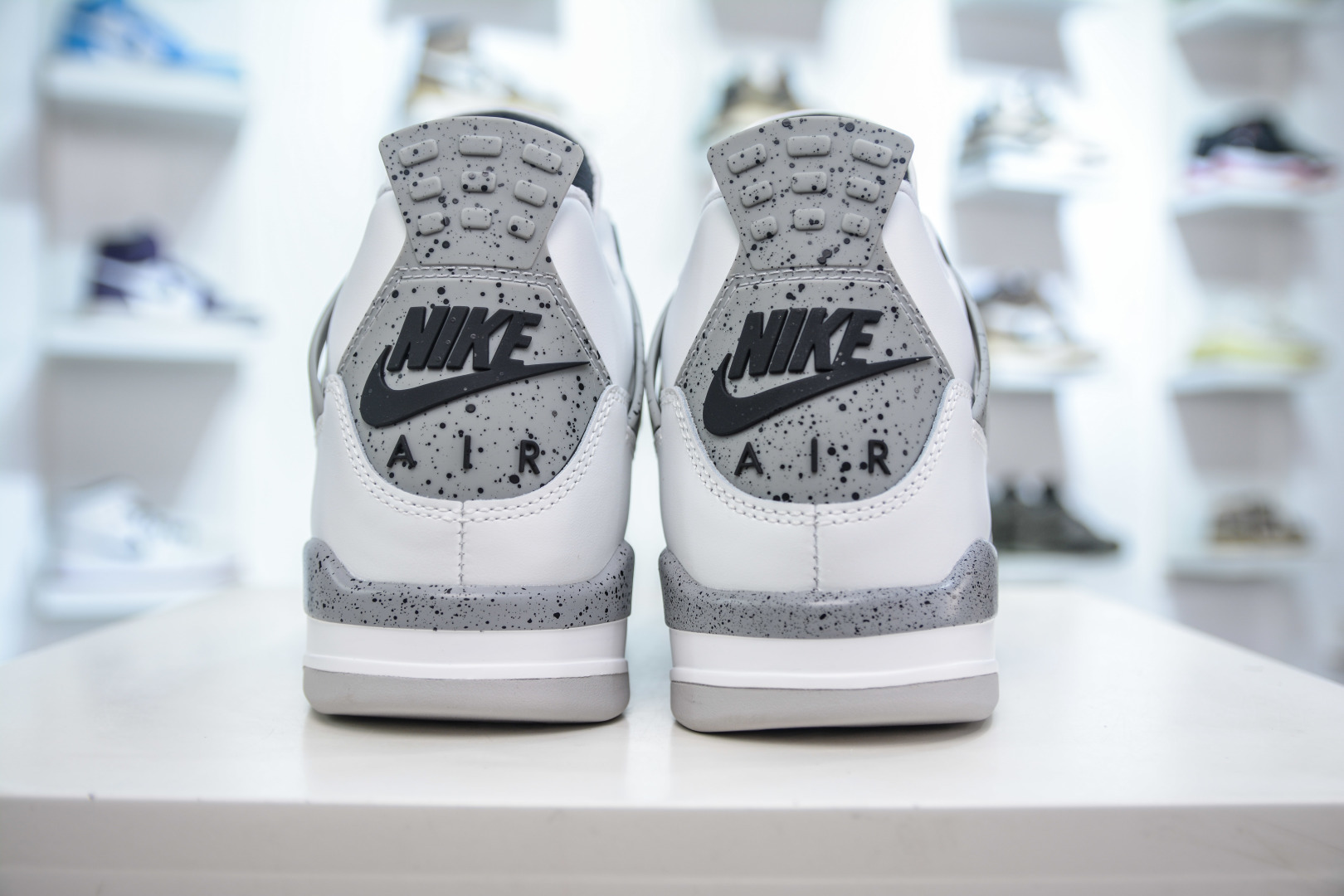 NIKE AIR JORDAN 4 AJ4 Retro "White Cement"