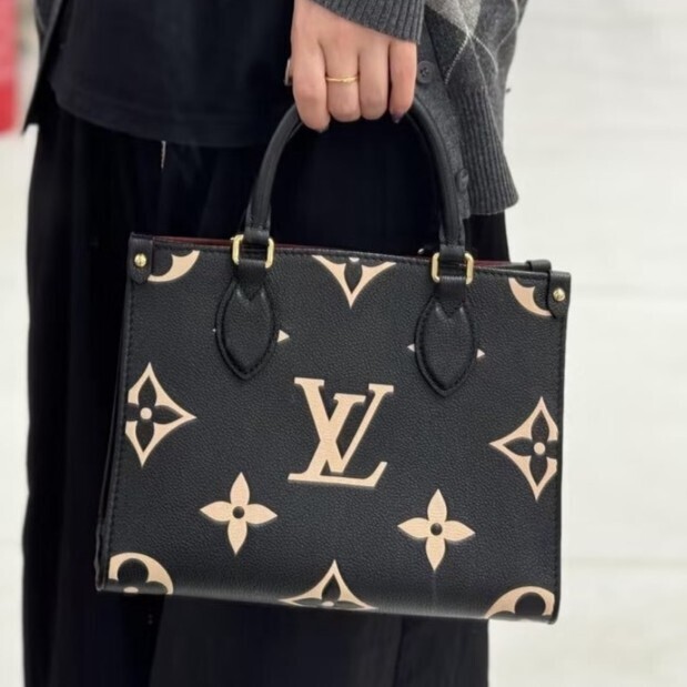 憧れの逸品◆【Louis Vuitton】オンザゴー PM ミニ・トート 25cm