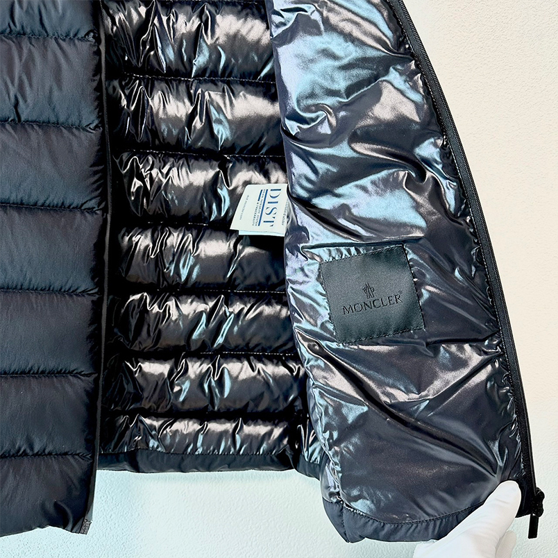 MONCLER Cenis ダウンベスト 1A0001253333 男女兼用