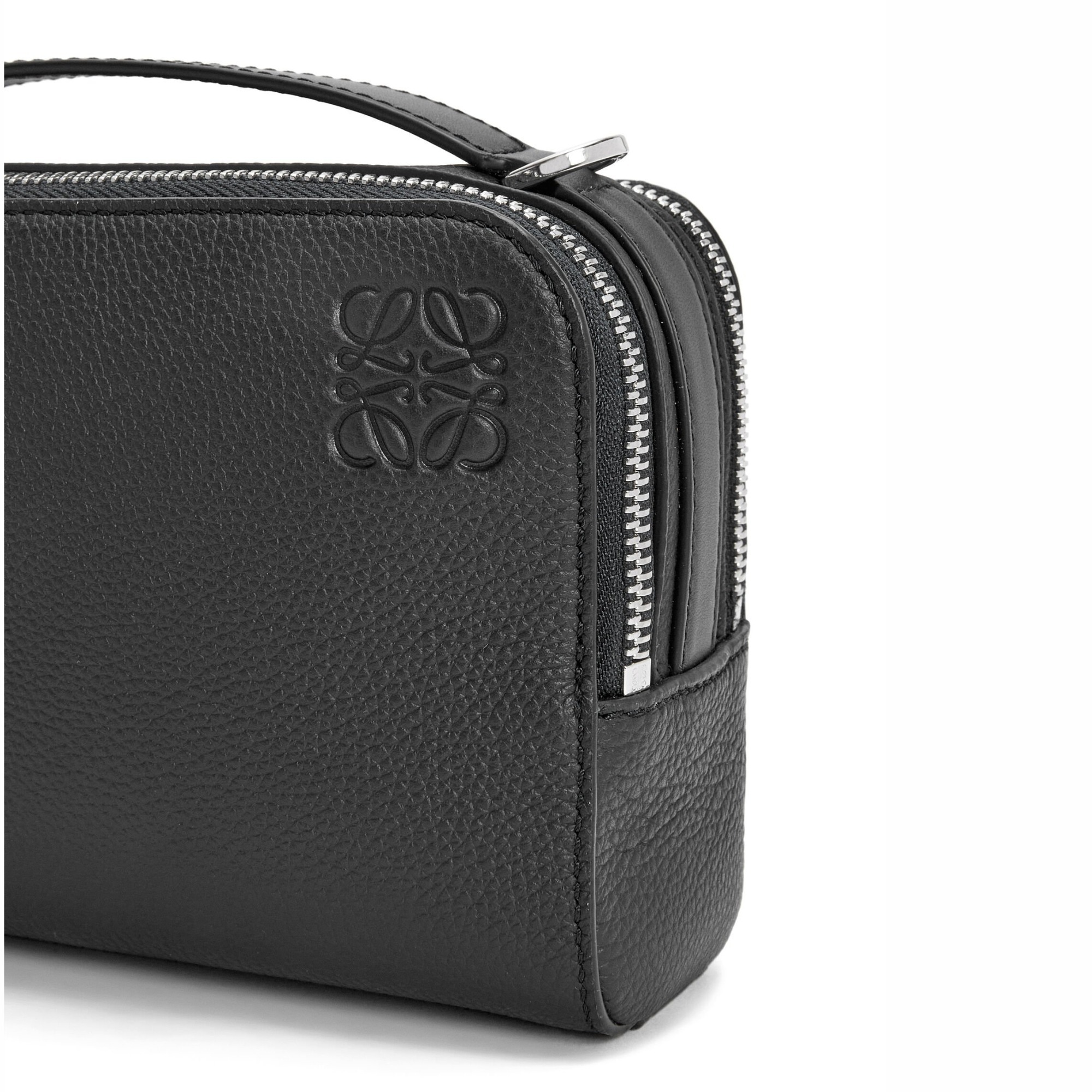 LOEWE/カメラ クロスボディバッグ ミニ（ソフトグレインカーフ） C660R41X01-1100