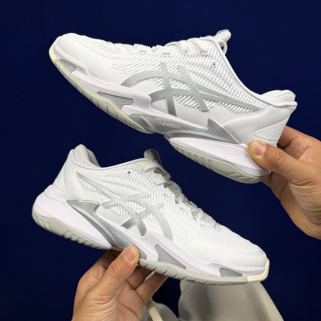 【超人気】Asics Court FF 3 多色展開です