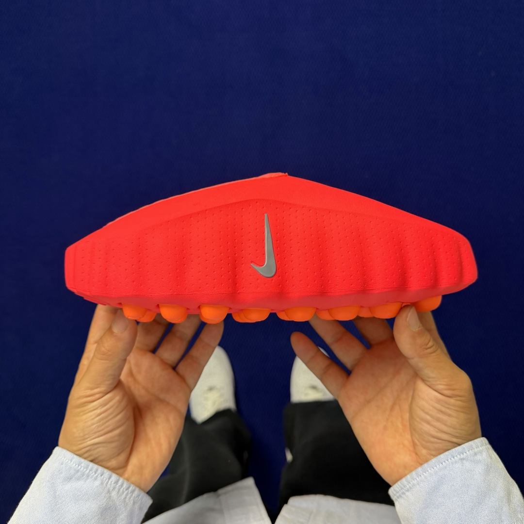 【超人気】Nike Mind 001 