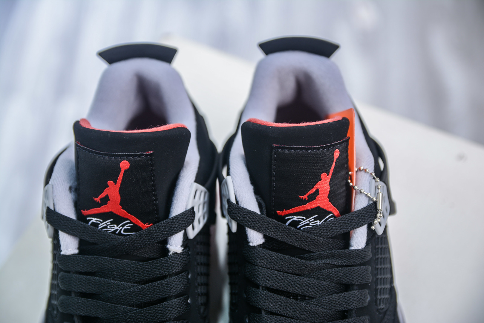 NIKE AIR JORDAN 4 AJ4 Retro Bull