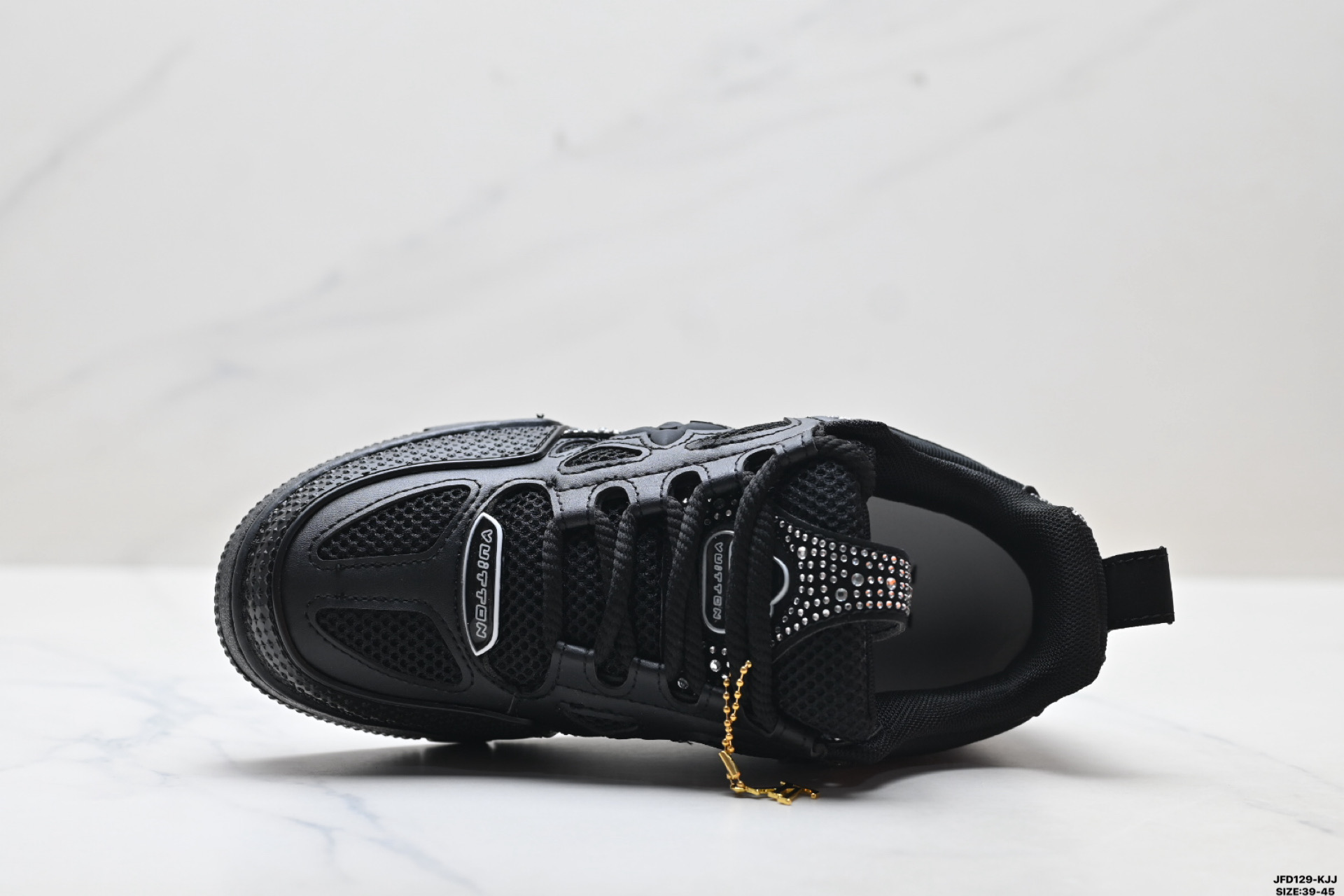 Louis Vuitton Trainer Sneaker Low 