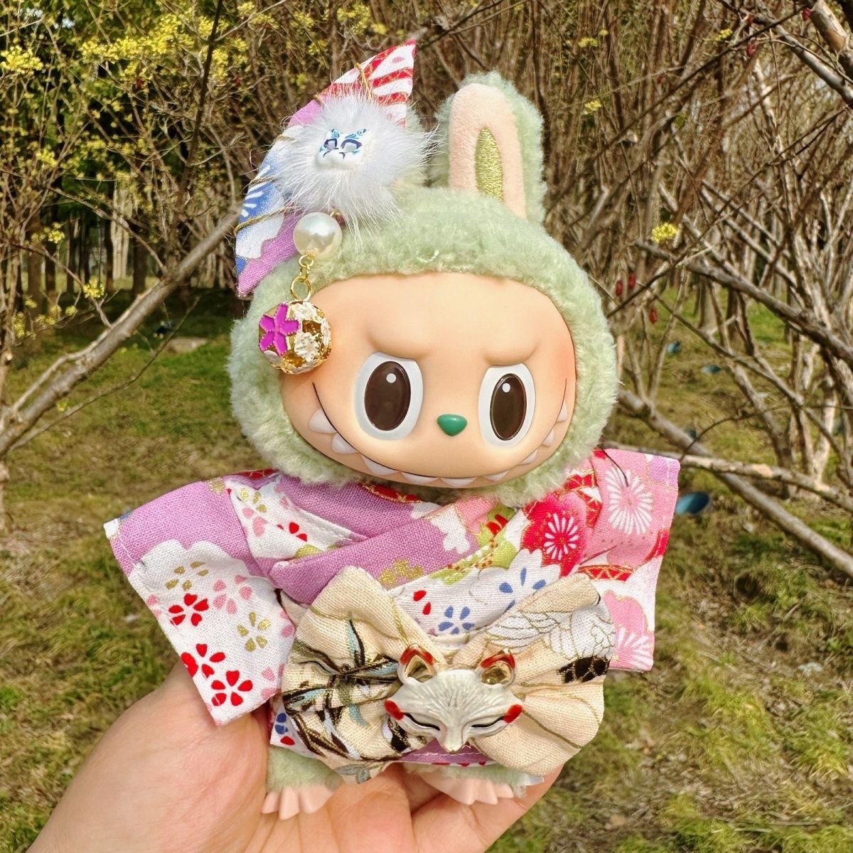 ラブブ用洋服とネックレスのセット　オマケの天使&悪魔ラふふとビーズ ラブブ用洋服とネックレスのセット オマケの天使&悪魔ラふふとビーズ