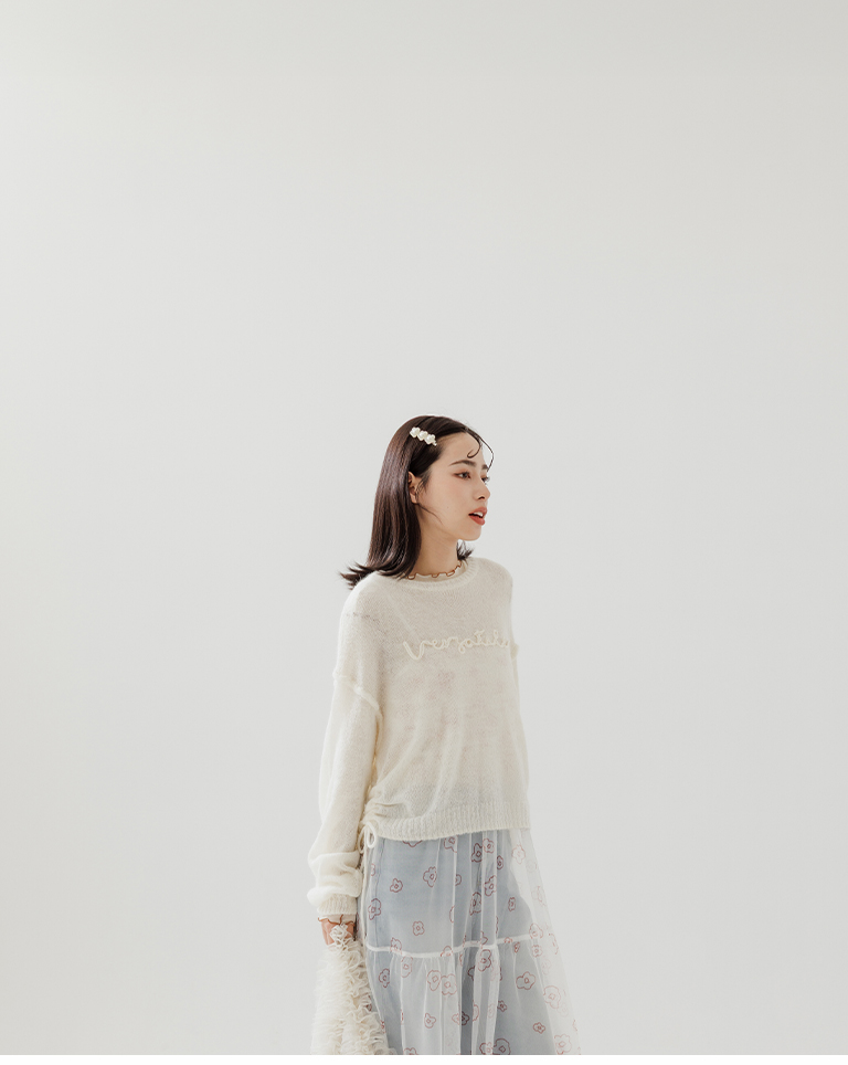 ヘムドローストリングロゴニットトップス 3色展開