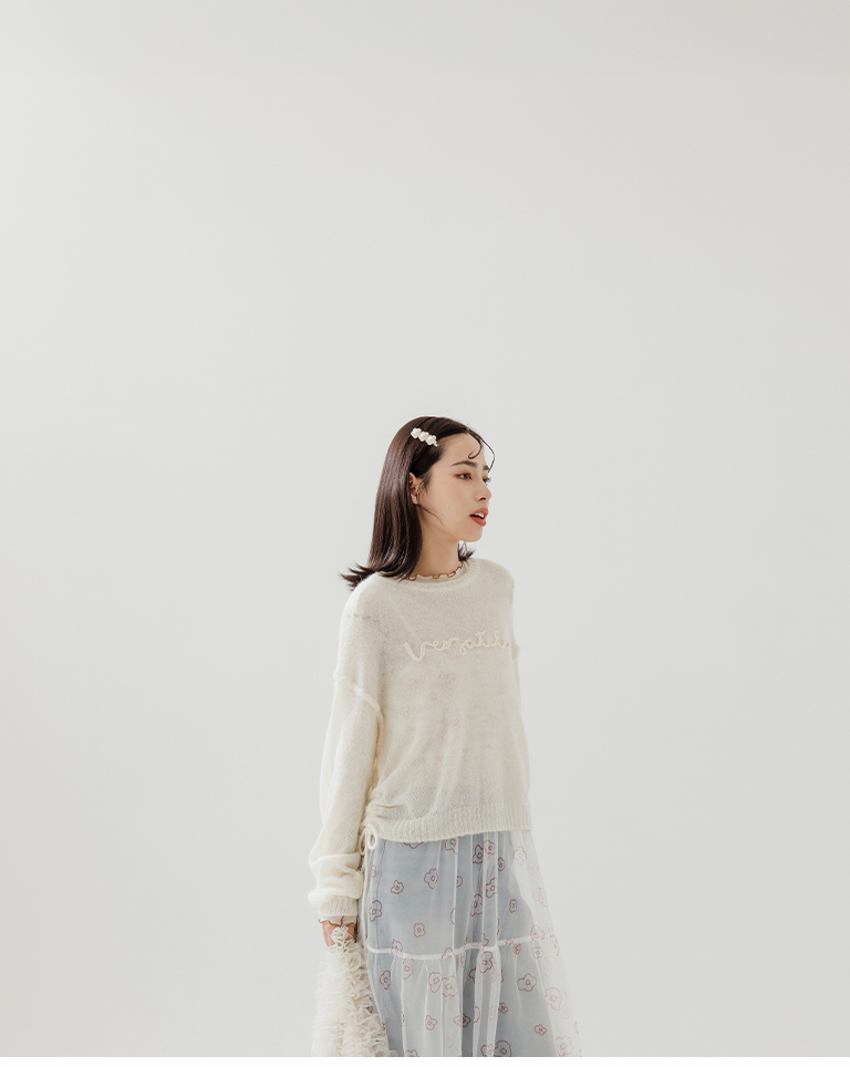 ヘムドローストリングロゴニットトップス 3色展開