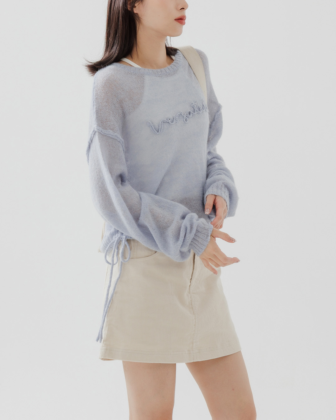 ヘムドローストリングロゴニットトップス 3色展開