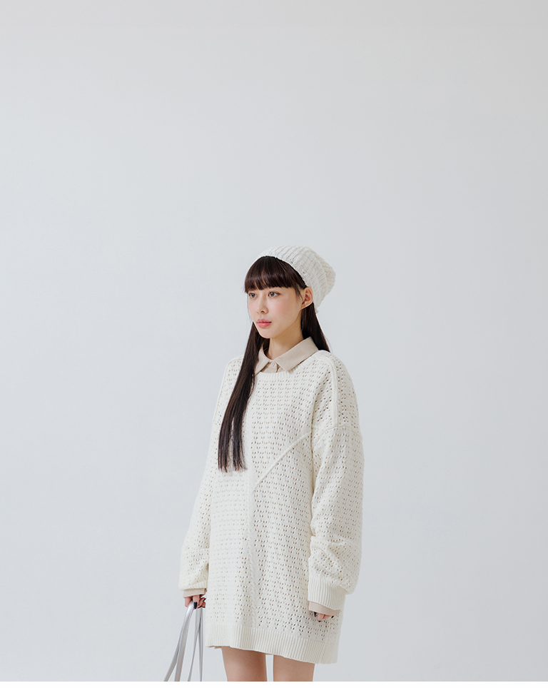 透かし編みオーバーサイズニット 2色展開