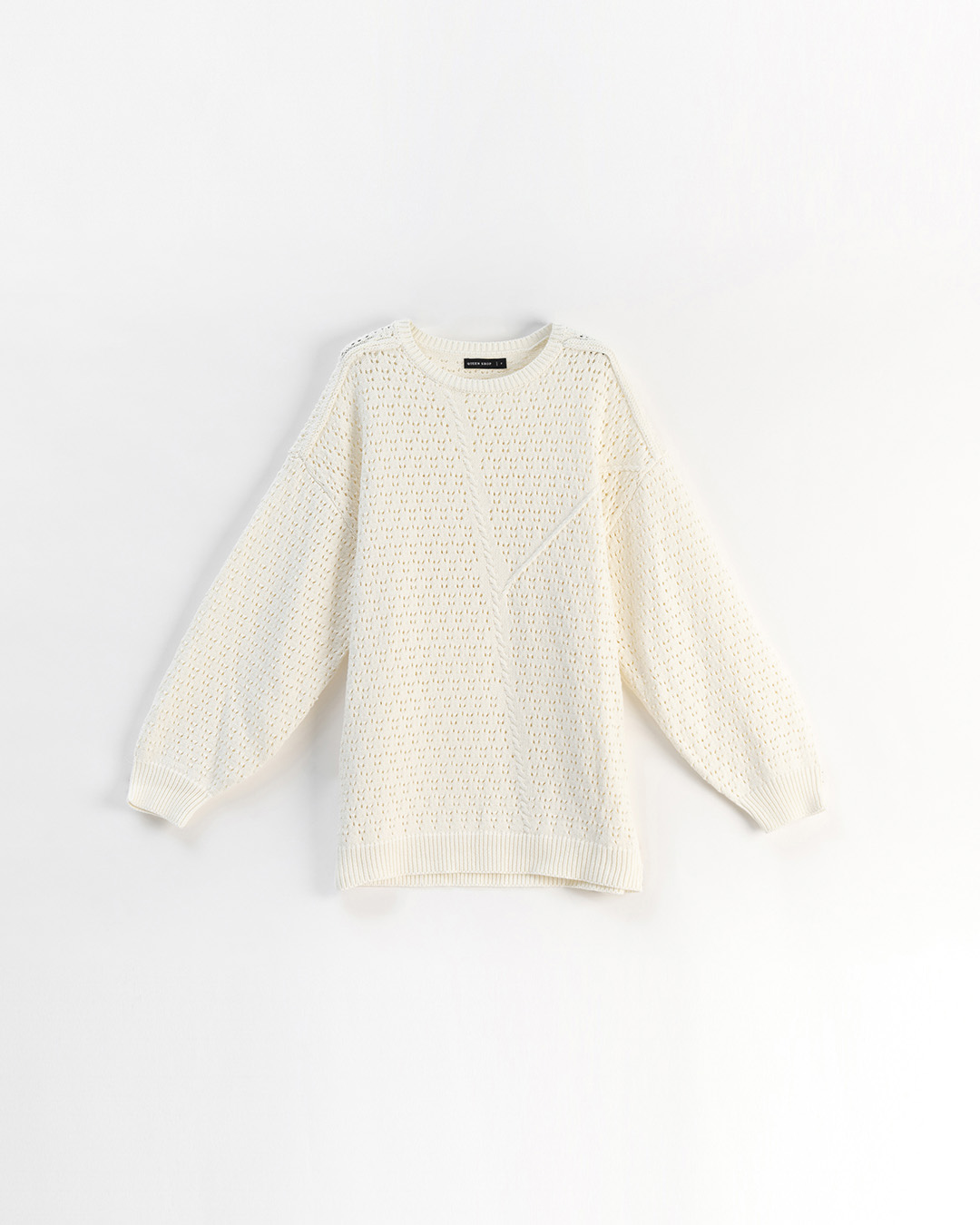 透かし編みオーバーサイズニット 2色展開