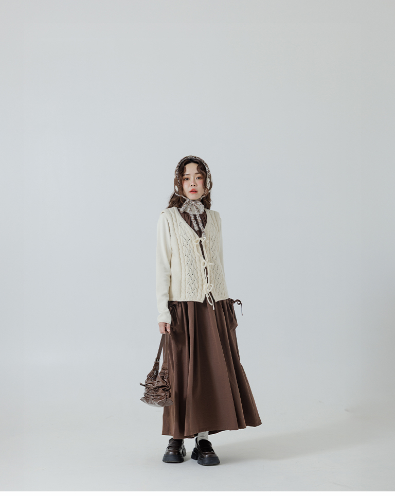 ケーブル透かし編みニットベスト 3色展開