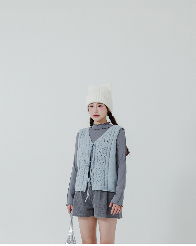 ケーブル透かし編みニットベスト 3色展開