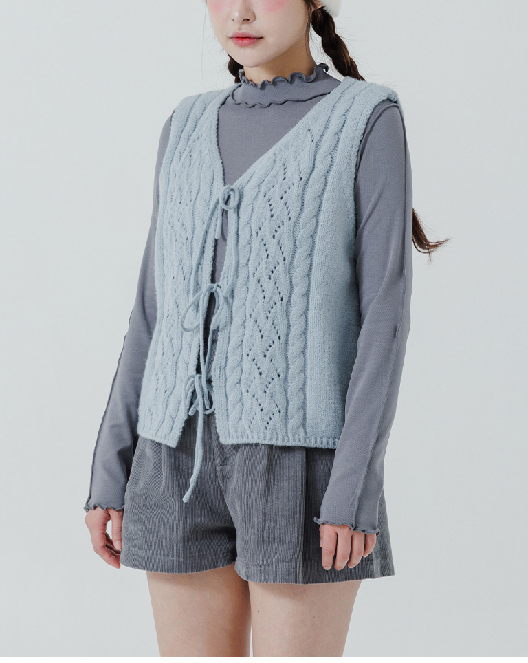 ケーブル透かし編みニットベスト 3色展開