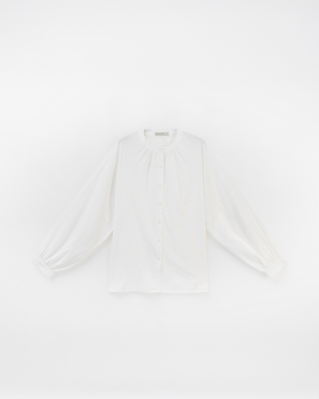 ジャカードラウンドネックパフスリーブシャツ