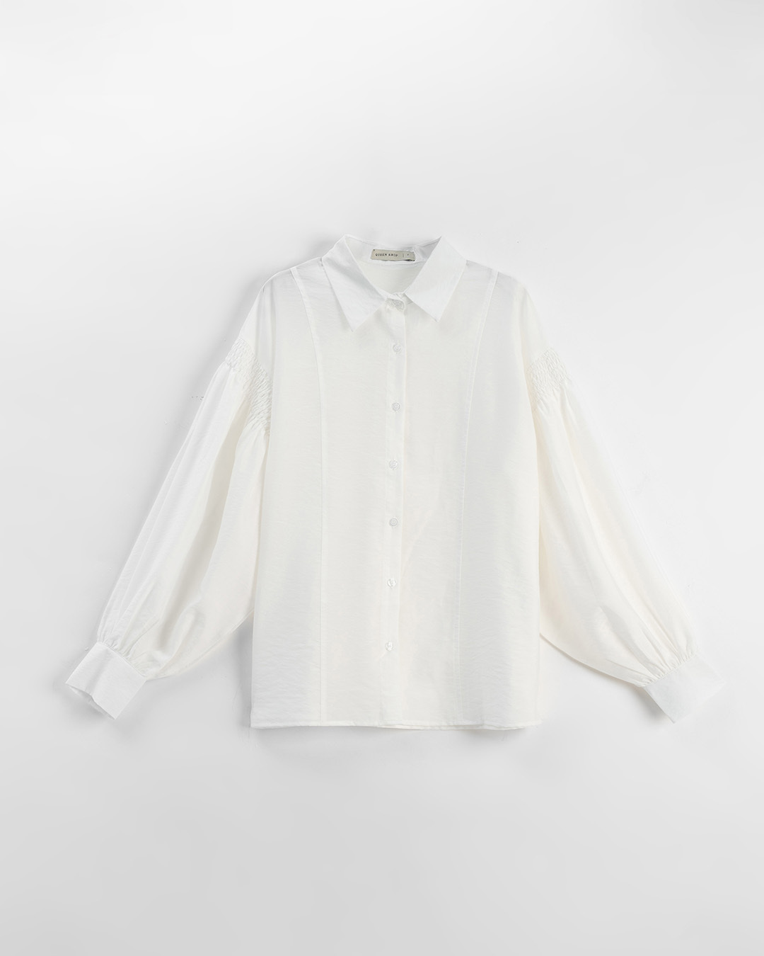 春1尚未收到---ギャザースリーブシアーシャツ 3色展開