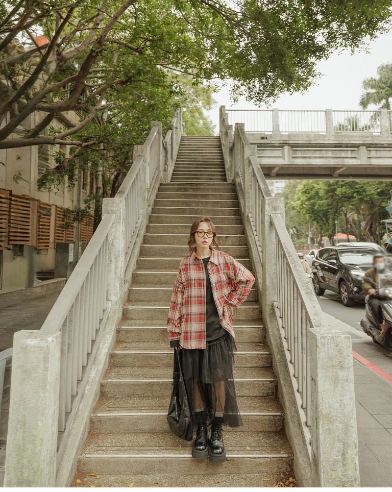 春1尚未收到---チェック柄オーバーサイズシャツ 2色展開