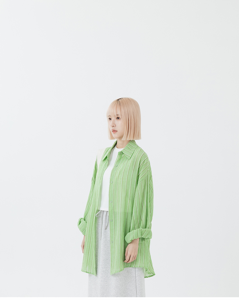 夏4未到---配色ストライプシアーワイドシャツ 3色展開