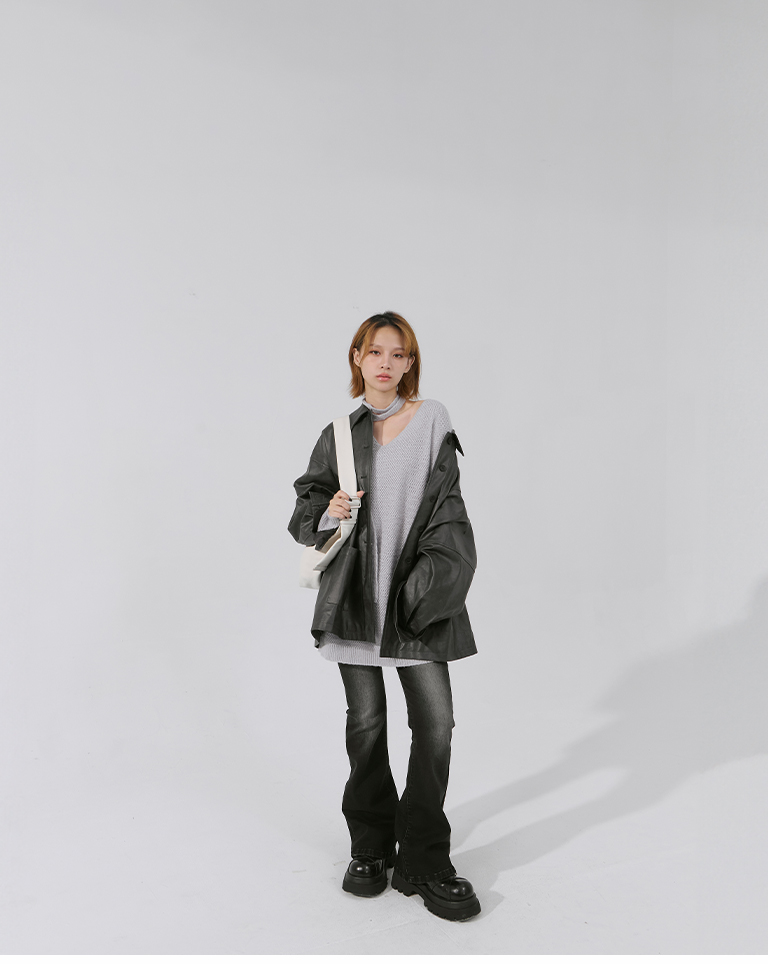 Vネックニットトップス 3色展開