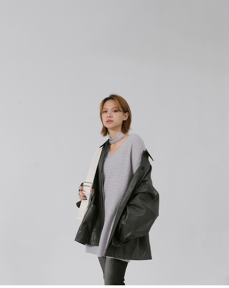 Vネックニットトップス 3色展開