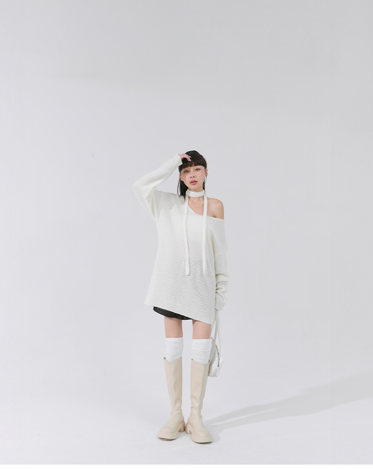 Vネックニットトップス 3色展開