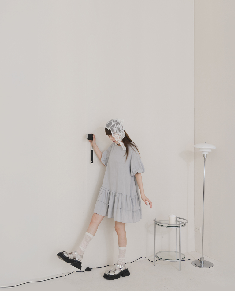 パフスリーブフリルミニワンピ 2色展開