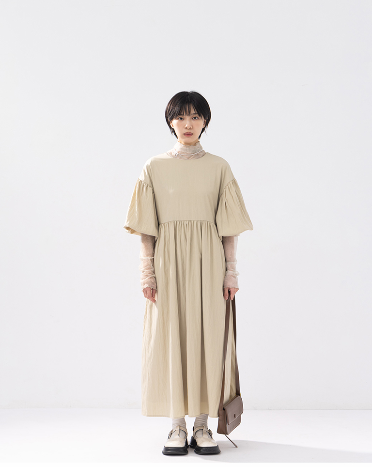 バルーンスリーブワンピース 2色展開