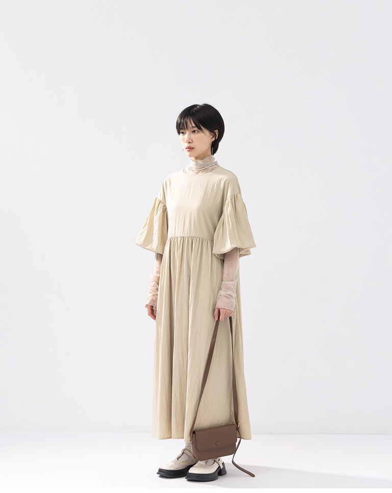 バルーンスリーブワンピース 2色展開