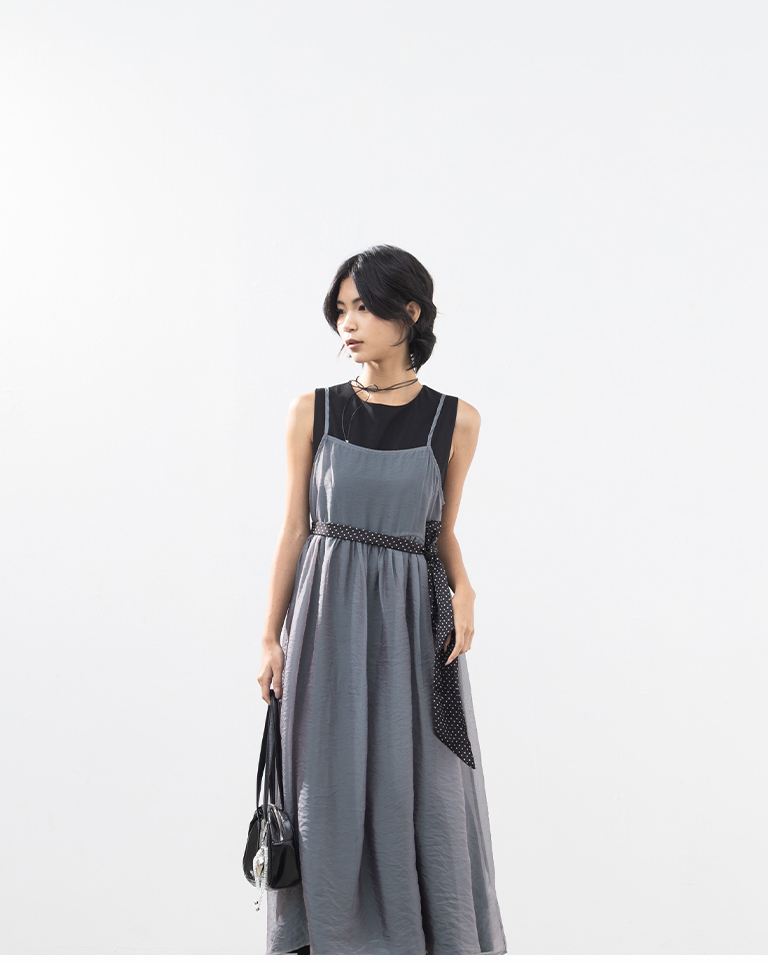 微光沢シアーキャミワンピース 2色展開