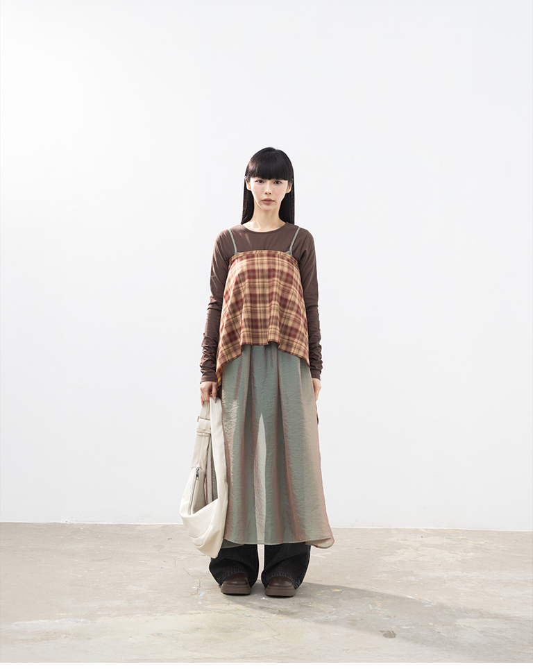 微光沢シアーキャミワンピース 2色展開