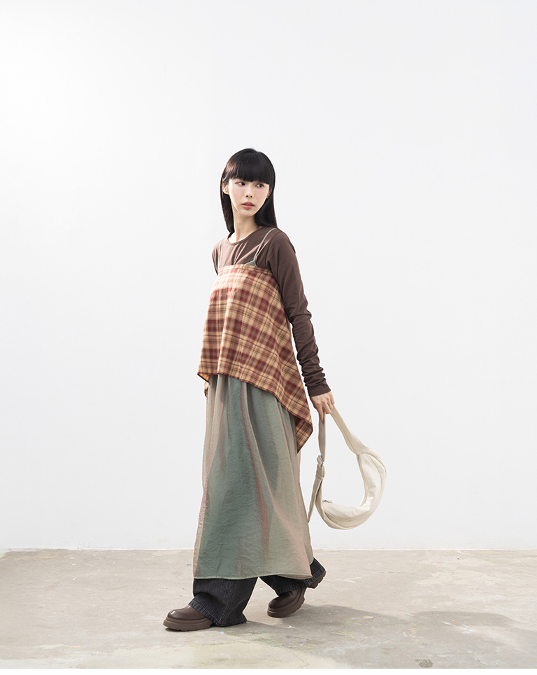 微光沢シアーキャミワンピース 2色展開