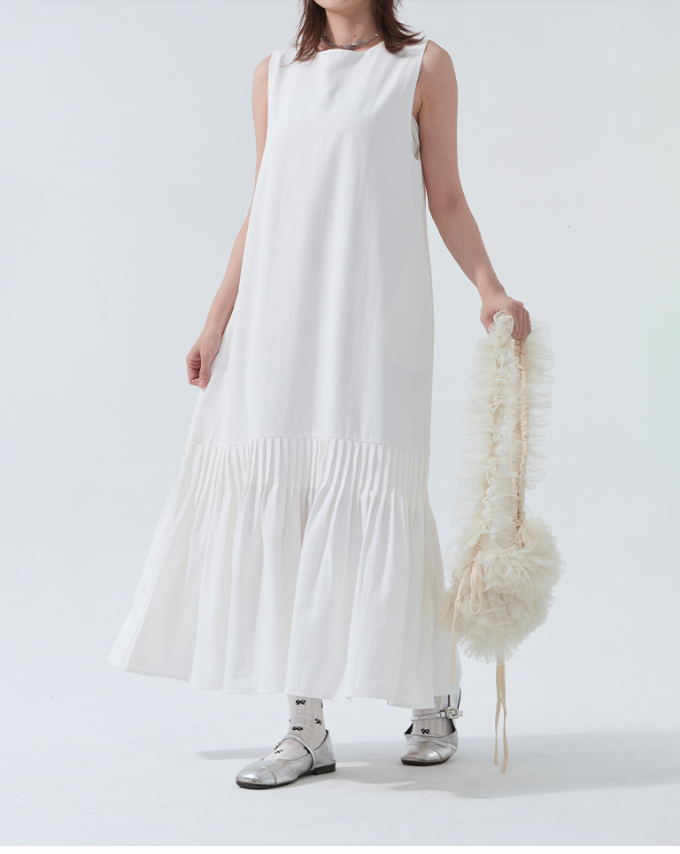 裾フレアノースリーブワンピース 2色展開