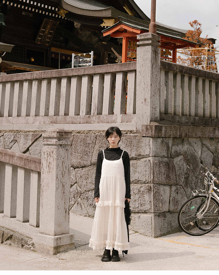 ケーキ細ストラップワンピース ベージュ