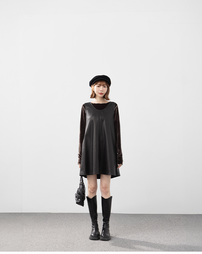 フェイクレザーミニワンピース