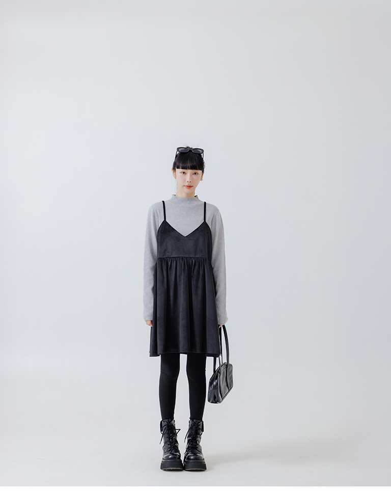光沢ベルベットVネックキャミワンピース 2色展開